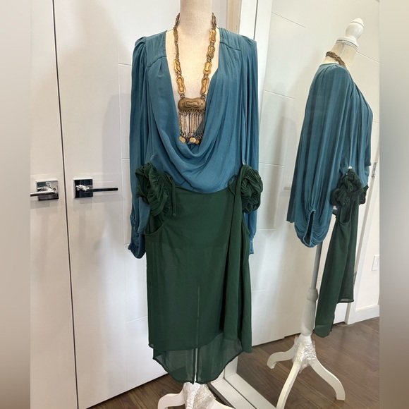 Vintage Gold Statement Necklace - Picture 3 of 6